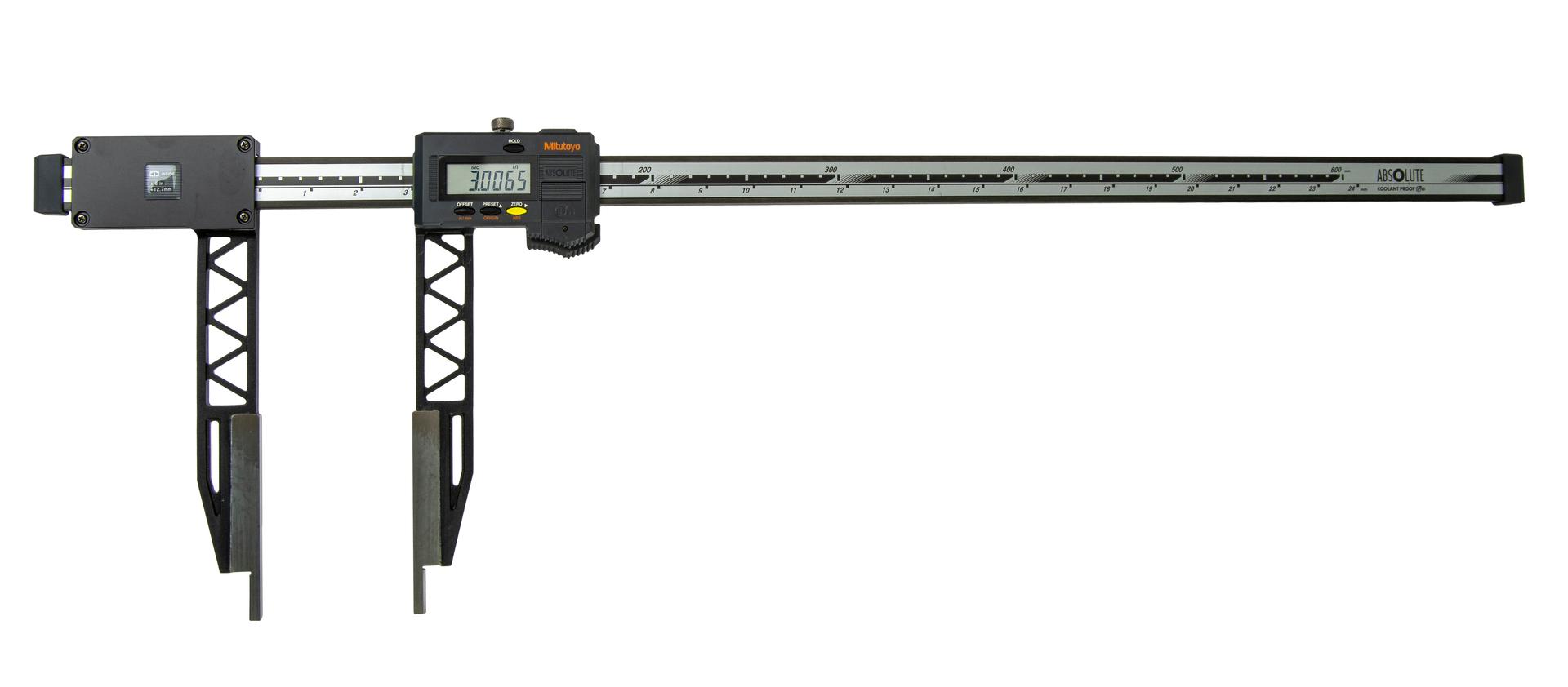 Mitutoyo, 552-161-10, DIGIMATIC CARBON-FIBER CALIPER, WITH OPTIONAL JAW ATTACHMENTS CFC-24 InGL,LONG JAW 7.9 In