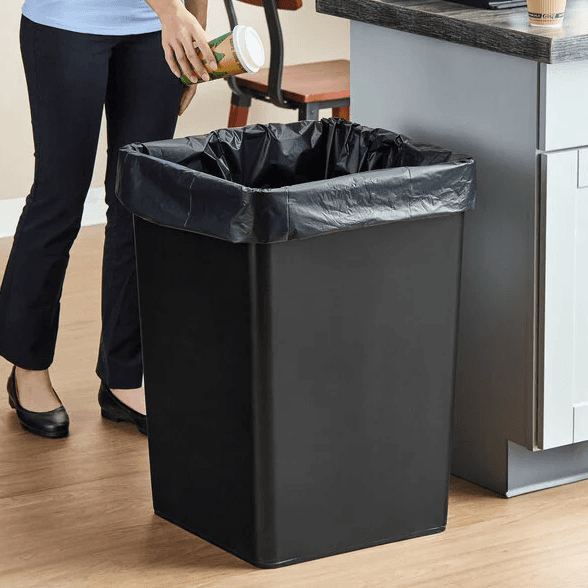 475SQ35BK - 35-Gallon Square Trash Can � Black